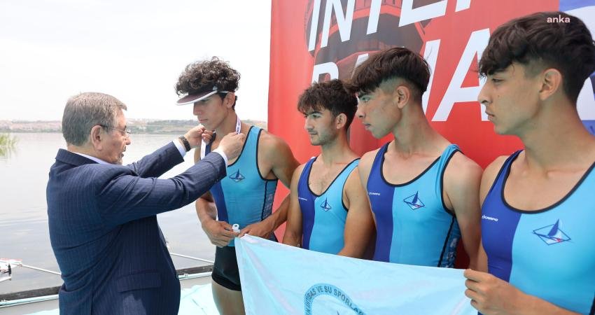 Türkiye Kürek Federasyonu tarafından düzenlenen Intercity Bahar Kupası ve Akademi