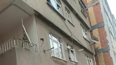 İstanbul Büyükşehir Belediyesi (İBB), Bahçelievler'de çok katlı binanın 3 katında