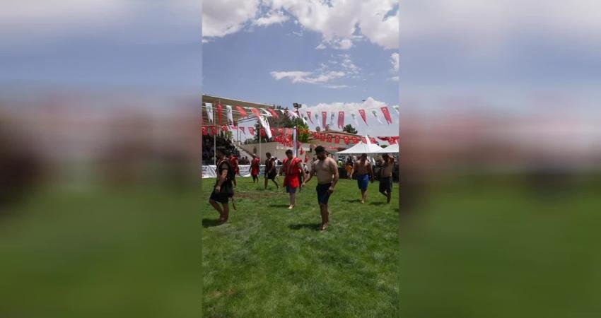Şehitkamil Belediyesi’nin ev sahipliğinde bu yıl 20’ncisi düzenlenen İbrahimşehir Geleneksel