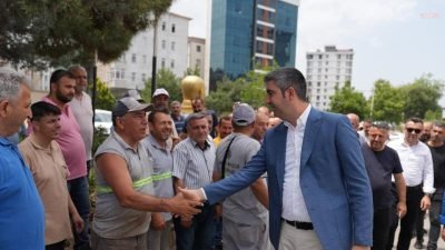Kartal Belediye Başkanı Gökhan Yüksel, Kurban Bayramı öncesinde belediye personeli