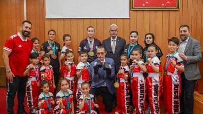 Etimesgut Belediyesi Başkanımız Sn. Erdal Beşikçioğlu, Belediyemizin Kickboks Milli Takım