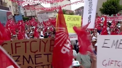 CHP Genel Başkanı Özgür Özel, partisince Tekirdağ'da düzenlenen ‘Buğday Mitingi’nde