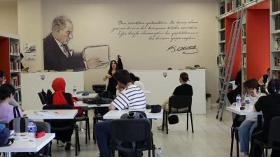 Safranbolu Belediyesi’nin düzenlediği programda konuşan psikolog Sevde Nur Bozkurt, bu