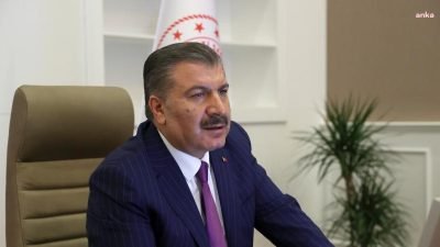 Sağlık Bakanı Fahrettin Koca, Sinop Boyabat'ta hastane hizmet aracıyla başka