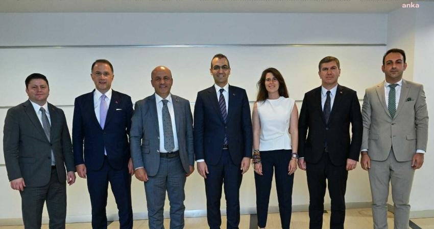 SODEM’in yeni başkanı Resul Emrah Şahan oldu Sosyal Demokrat Belediyeler Derneği SODEM, yeni başkanını seçti. Geçen hafta