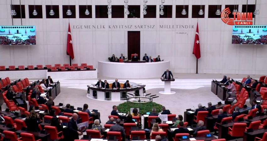 TBMM Genel Kurulu'nda DEM Parti'nin Çınar- Mazdağı yangınına ilişkin meydana
