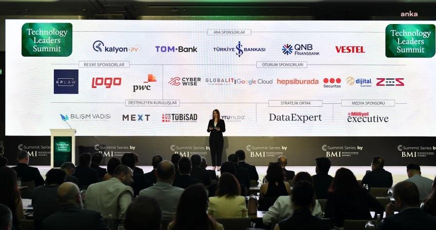 Teknoloji Liderleri Zirvesi’nde, yapay zeka ve akıllı şehirler ele alındı Teknoloji alanında Türkiye'nin önde gelen karar vericileri ve kanaat önderleri,