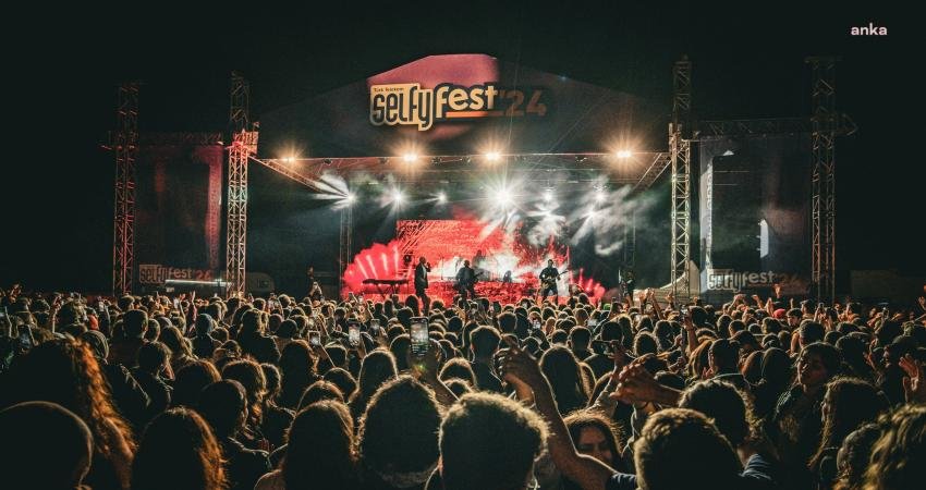 Türk Telekom’un gençlik markası Selfy, sınırsız sosyal medyalı tarifelerden esnek