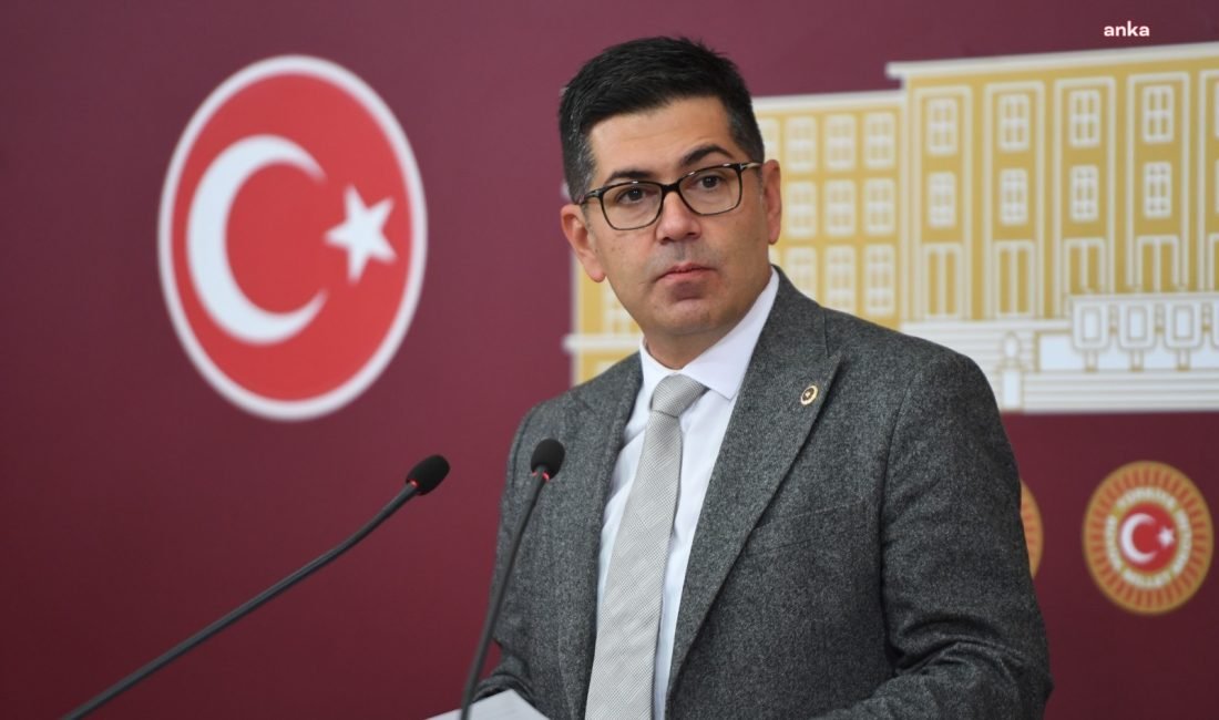 DEM Parti Van Milletvekili Gülcan Kaçmaz Sayyiğit, TBMM'de görüşülmekte olan