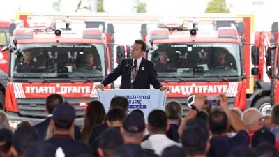 İstanbul İtfaiyesi'nin filosuna kazandırdığı yeni ambulans, itfaiye araçları, merdiven ve