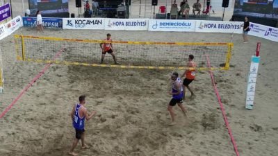 Hopa Belediyesi tarafından düzenlenen “25. Yıl Hopa Plaj Voleybolu Uluslararası