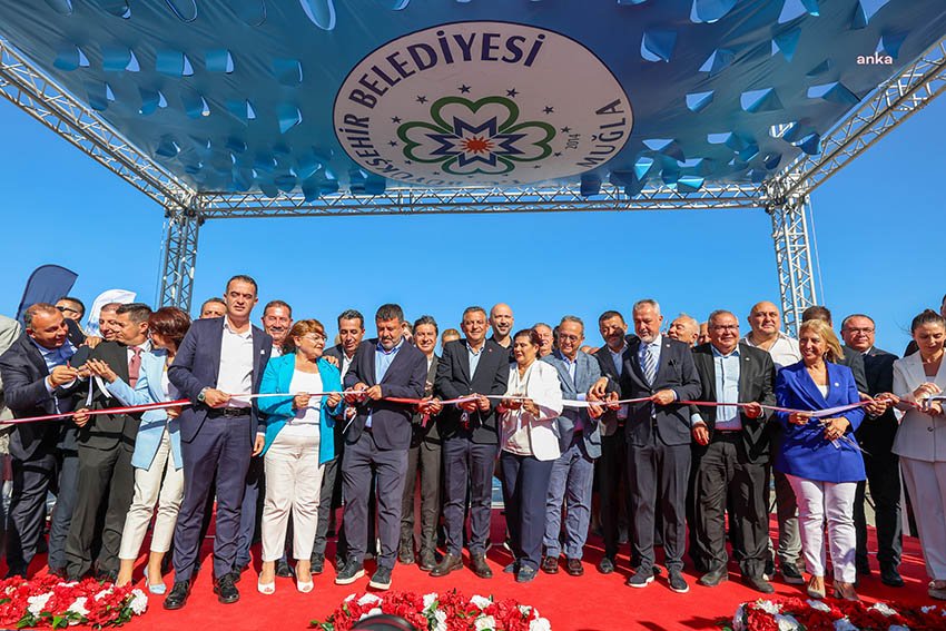 chp-lideri-ozelden-emeklilere-mujde-emekli-halk-kart-geliyor