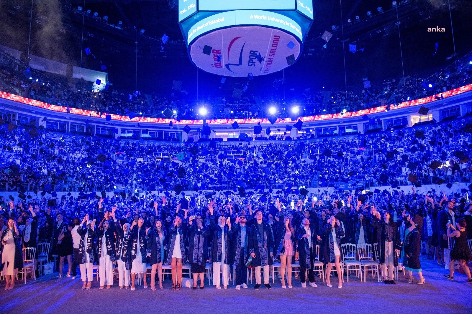 baulu-6-bin-mezun-gelecege-ugurlandi