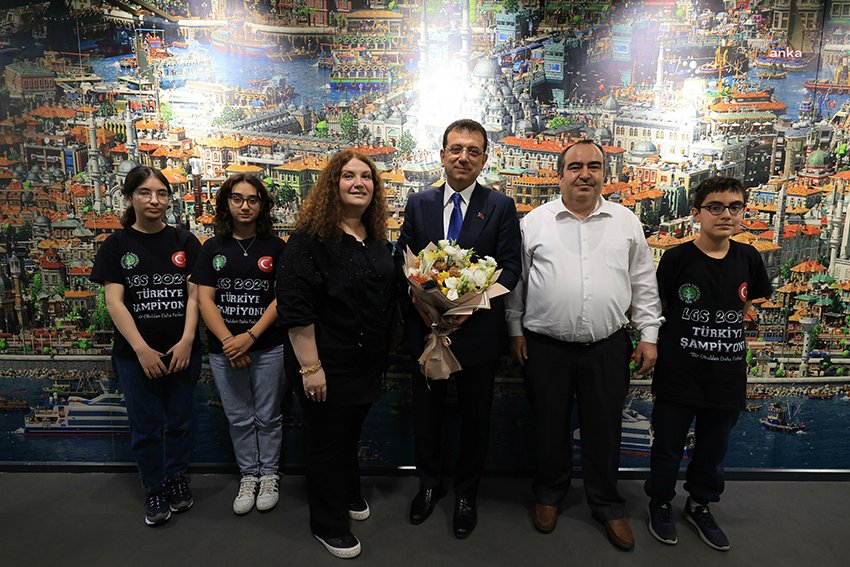 imamoglu-lgs-birincileriyle-bulustu-iyi-egitimle-daha-guclu-bir-ulke-ve-millet-olabiliyoruz