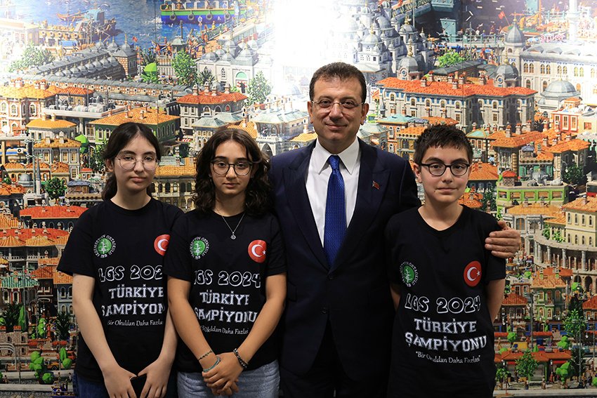 imamoglu-lgs-birincileriyle-bulustu-iyi-egitimle-daha-guclu-bir-ulke-ve-millet-olabiliyoruz
