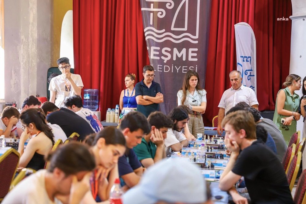 cesmeli-satranc-sporcusu-alparslan-isik-10uncu-cesme-open-sampiyonu-oldu