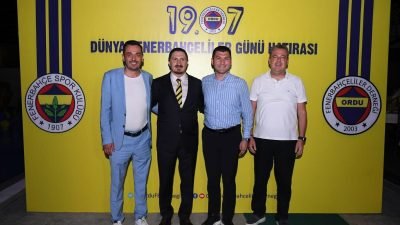 Cumhuriyet Halk Partisi Altınordu İlçe Başkanı Bulut Gürsoy, 19.07 Dünya