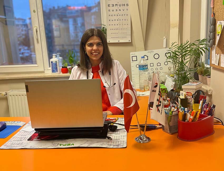 Aile Hekimleri Dernekleri Federasyonu Başkanı Dr. Türkü Yağmur Nehir, yaz