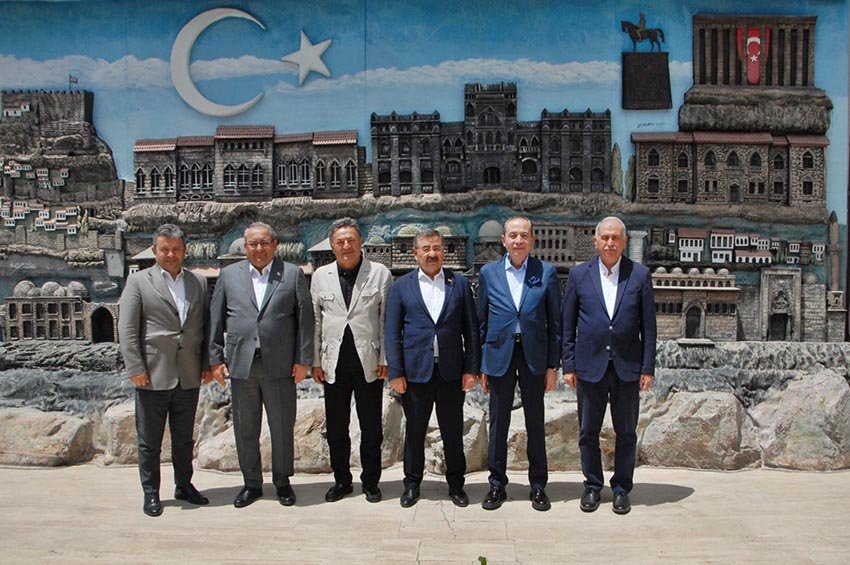 ankara-kulubunde-onemli-bulusma