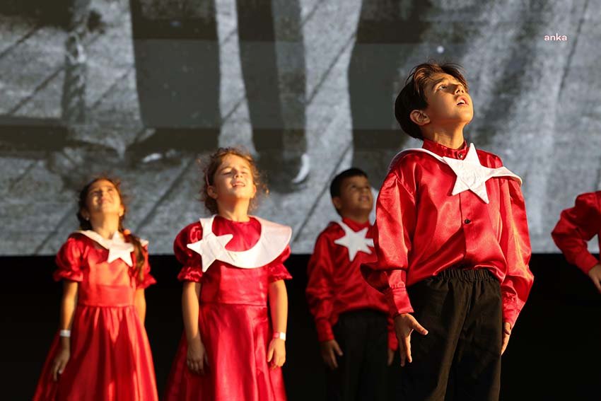 yuvamiz-istanbul-mezuniyet-toreninde-konusan-imamoglu-yok-oyle-kanal-manal-kres-herkesi-yener
