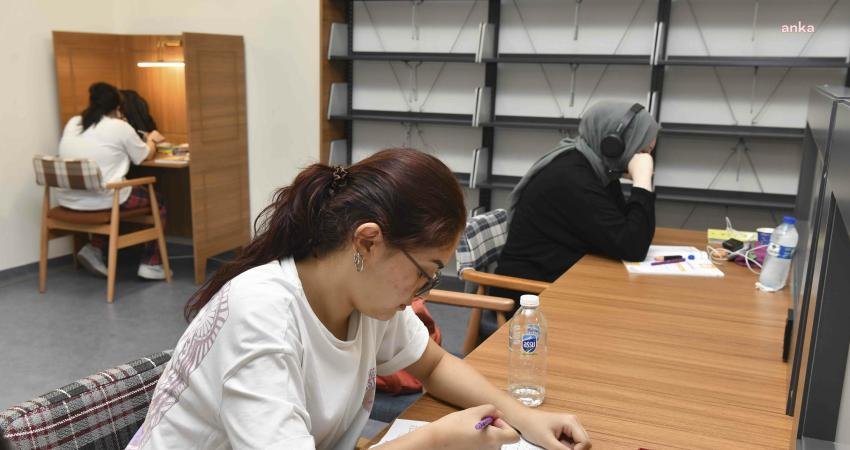 Ankara Büyükşehir Belediyesi'nin eğitimde fırsat eşitliği ilkesiyle hayata geçirdiği öğrenci