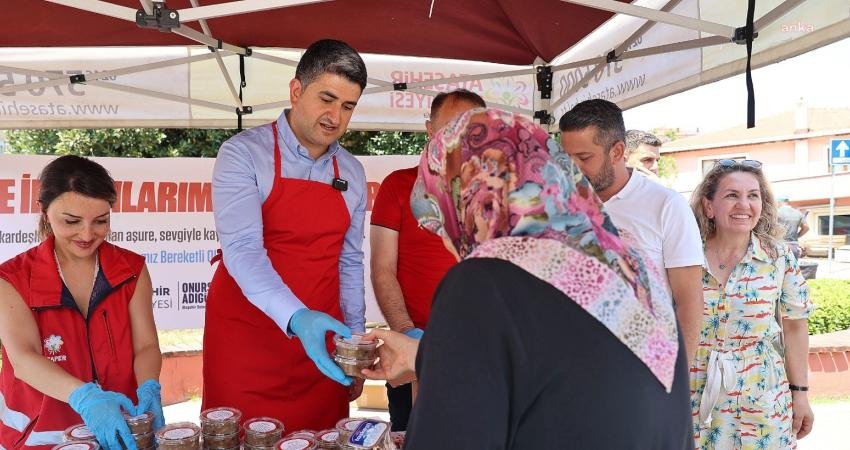 Ataşehir Belediye Başkanı Onursal Adıgüzel, Muharrem ayı dolayısıyla ilçede düzenlenen