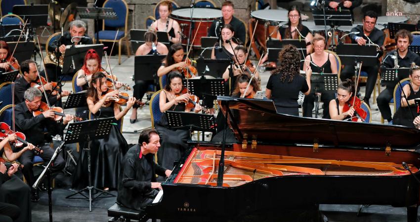 37. Uluslararası İzmir Festivali, dünyaca ünlü piyanist Fazıl Say ve