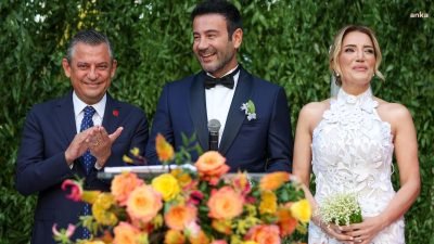 CHP Genel Başkanı Özgür Özel, İstanbul CHP eski İl Kadın