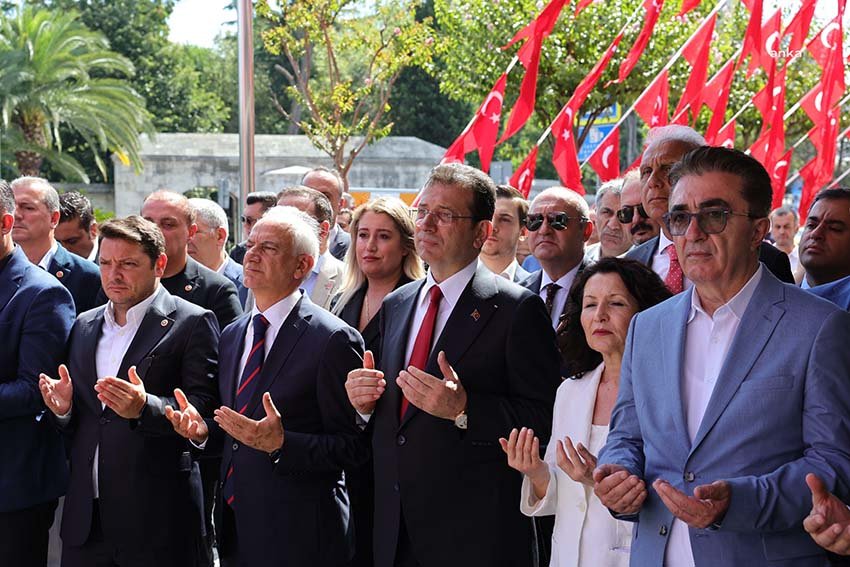 ibbde-15-temmuz-anmasi-imamoglu-darbecilerin-onunu-acanlar-gerekli-ozelestiriyi-yapmadi-milletimize-hesap-vermedi
