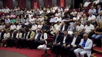 CHP İstanbul İl Başkanlığı tarafından düzenlenen İstanbul Kent Yoksulluğu Buluşması