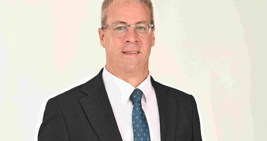 Eksim Enerji CEO’su Arkın Akbay, yenilenebilir enerjinin gelişiminde enerji depolama