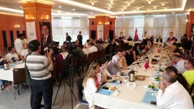 Esenyurt Belediye Başkanı Ahmet Özer, 24 Temmuz Gazeteciler ve Basın