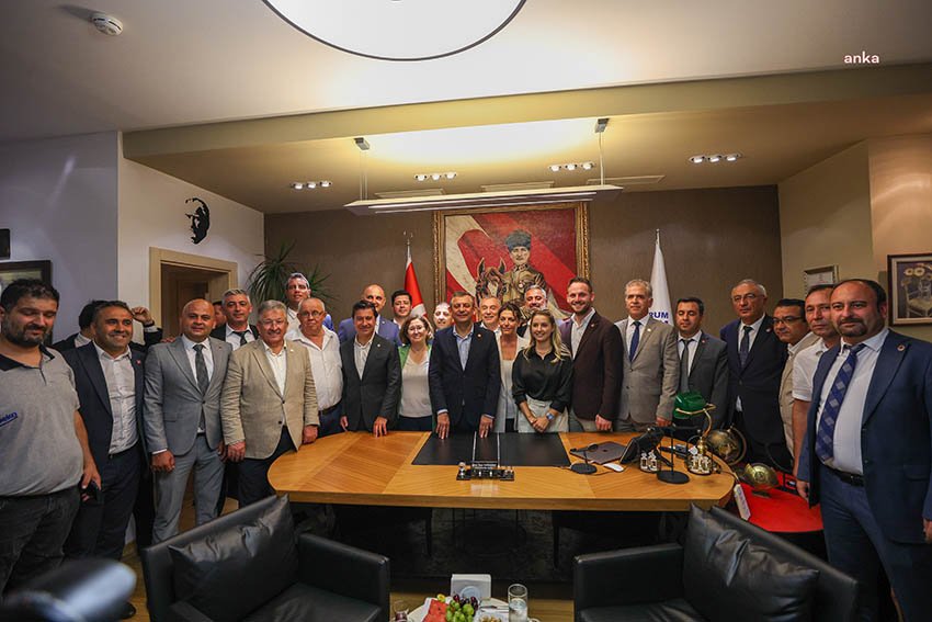 chp-genel-baskani-ozel-bodrumda