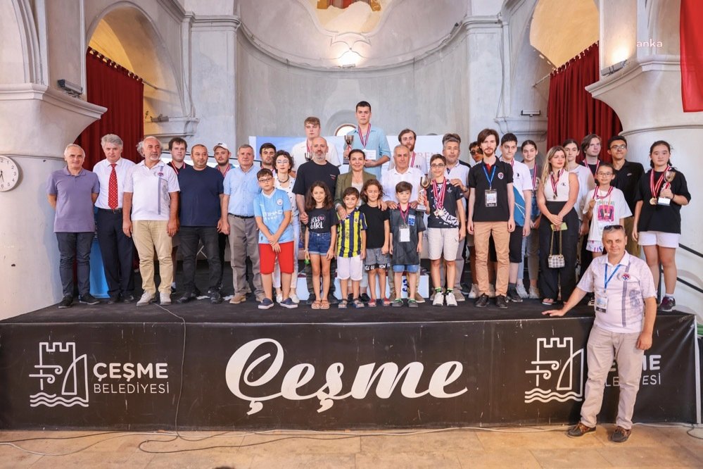 cesmeli-satranc-sporcusu-alparslan-isik-10uncu-cesme-open-sampiyonu-oldu