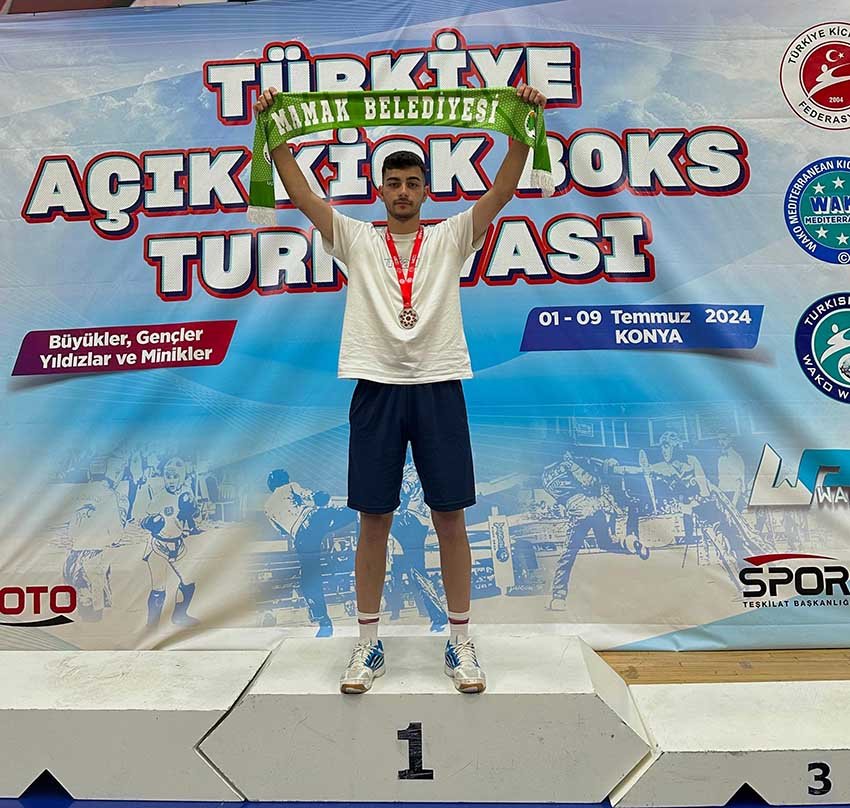 mamakli-kickbokscudan-turkiye-ikinciligi
