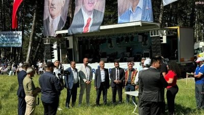 Kahramankazan Belediye Başkanı Selim Çırpanoğlu, Çamlıdere Belediyesi'nin düzenlediği 44. Geleneksel