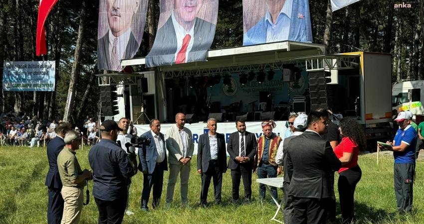 Kahramankazan Belediye Başkanı Selim Çırpanoğlu, Çamlıdere Belediyesi'nin düzenlediği 44. Geleneksel