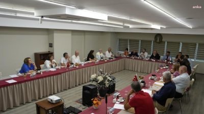 Kartal Belediyesi’nin her ayın ilk haftası ilçe muhtarlarının mahallelerindeki sorunlarını