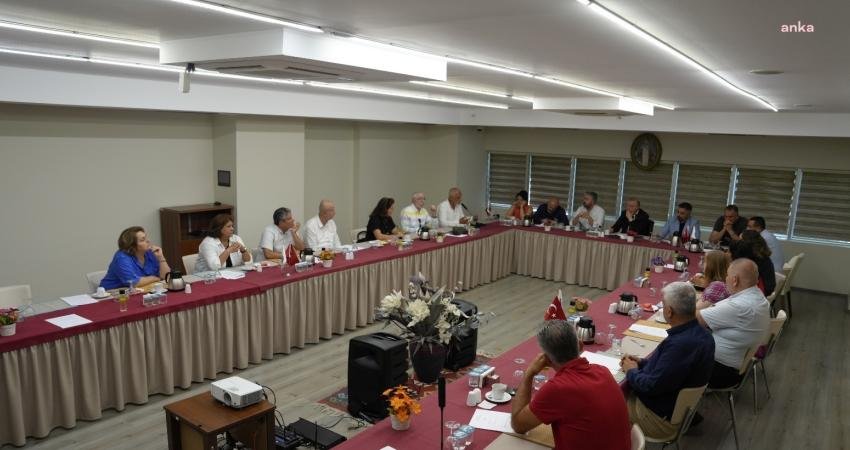Kartal Belediyesi’nin her ayın ilk haftası ilçe muhtarlarının mahallelerindeki sorunlarını