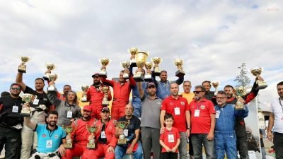 Kilis Belediye Başkanı Hakan Bilecen ve çalışma ekibinden Murat Gürtekin,