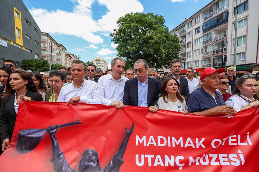 Etimesgut Belediye Başkanı Erdal Beşikçioğlu, Sivas Katliamı'nın 31'inci yılında Madımak