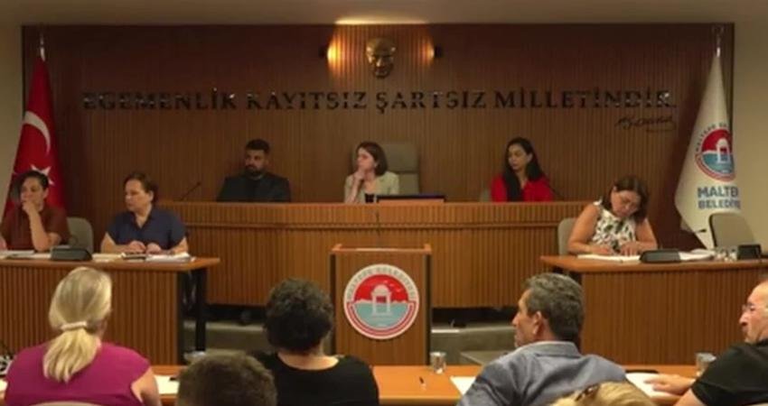 Maltepe Belediye Meclisi temmuz ayı toplantısında Başkan Esin Köymen ile