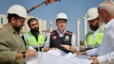 Silivri Belediye Başkanı Bora Balcıoğlu, çalışmaların sürdüğü Gençlik ve Kültür