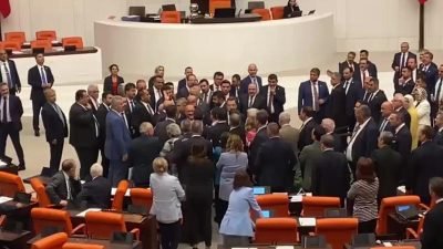TBMM Genel Kurulu'nda, vergi kanun teklifinin görüşmelerinde ikinci kez gerginlik