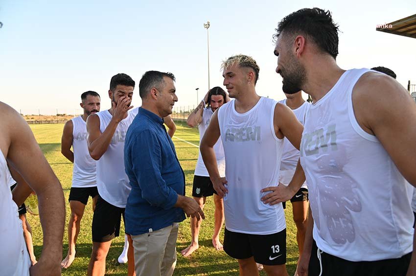 Manavgat Belediye Başkanı Niyazi Nefi Kara, sezon hazırlıklarını sürdüren Manavgat