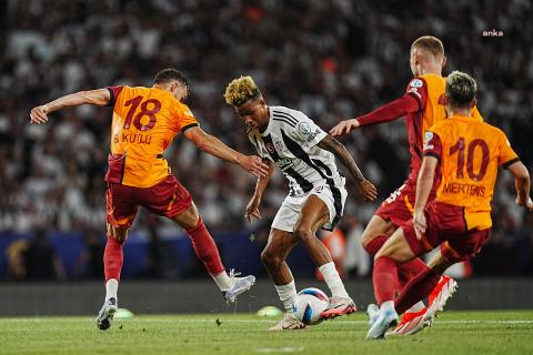 sezonun-ilk-derbisini-ve-super-kupayi-besiktas-kazandi