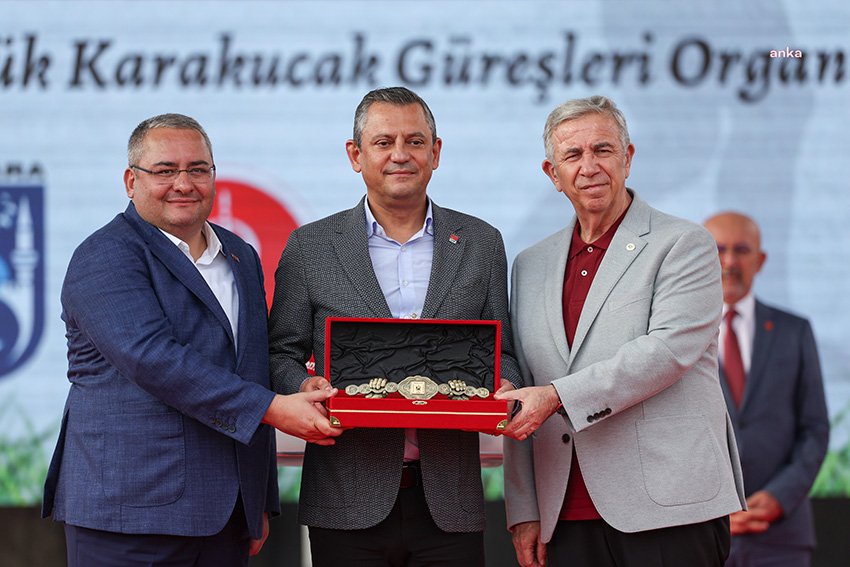 chp-genel-baskani-ozel-karakucak-gureslerini-var-gucumle-destekleyecegime-soz-veriyorum