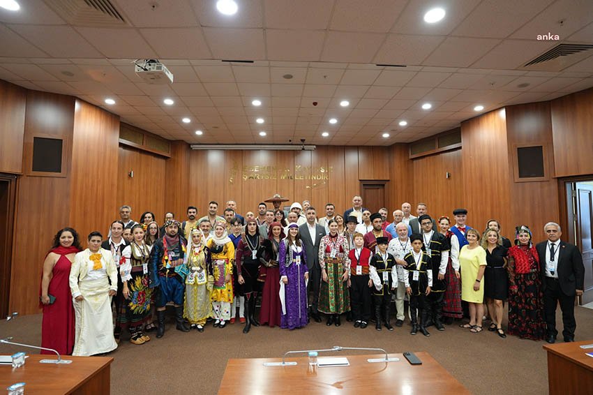 kartalda-3-uluslararasi-halk-oyunlari-festivali-basladi