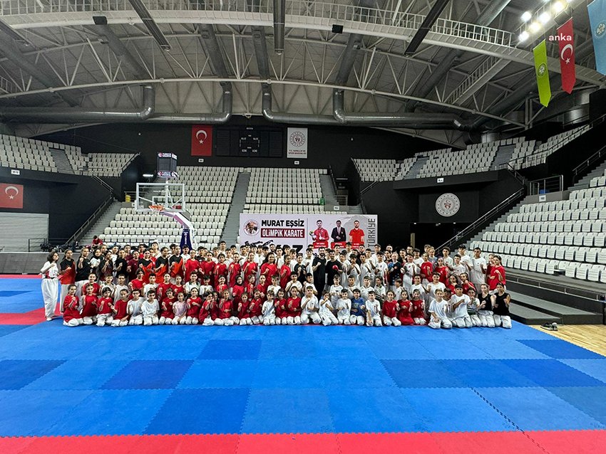 manisa-buyuksehir-belediyespor-karate-takimi-olimpik-karate-yaz-kampina-katildi