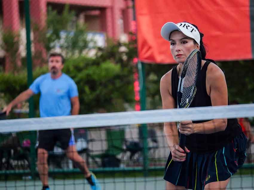 Etimesgut Belediyesi tenis turnuvası organizasyonunu destekleyerek ilgili spor branşının ilçedeki
